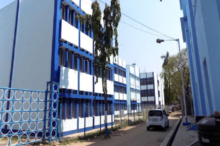 https://cache.careers360.mobi/media/colleges/social-media/media-gallery/30355/2020/11/3/Campus view of Government Girls General Degree College Ekbalpur_Campus-View.jpg